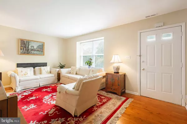 117 WHITE BIRCH CT, Cherry Hill, NJ 08003