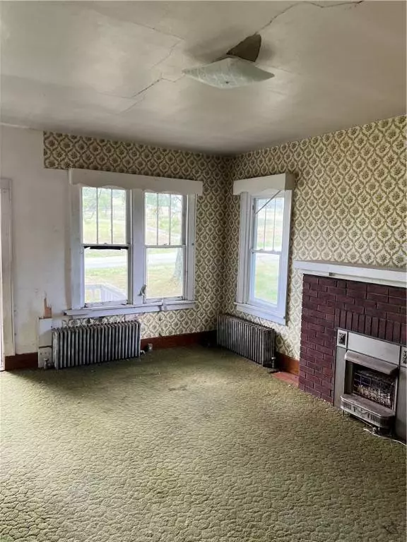 125 Goodview Dr, Apollo, PA 15613