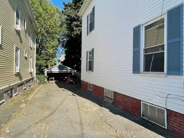 8 Cushing Street, Salem, MA 01970