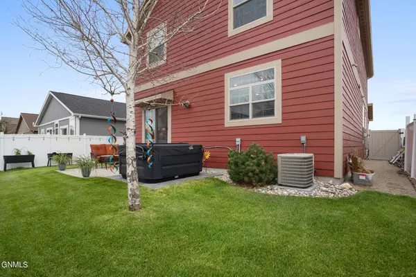 3406 35th ST W, Williston, ND 58801