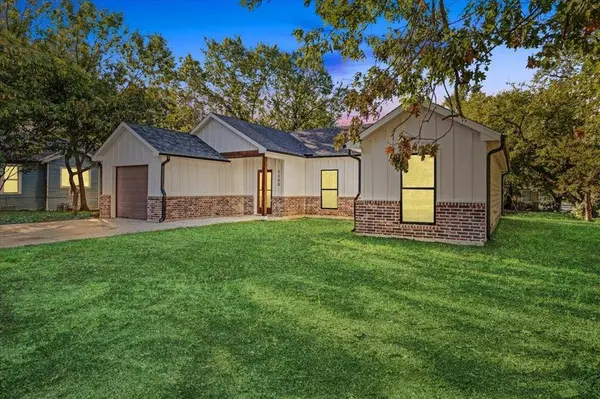 1100 E Chaffin, Sherman, TX 75090