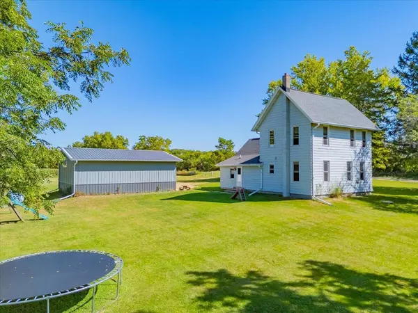 N8723 Sandy Hook Road, Brooklyn, WI 53521