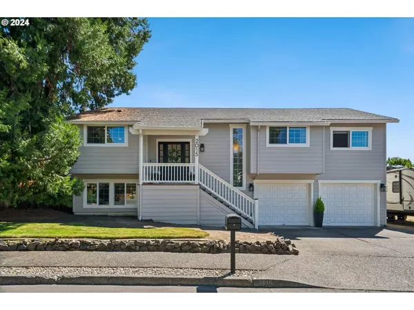 2015 DORAL CT, West Linn, OR 97068