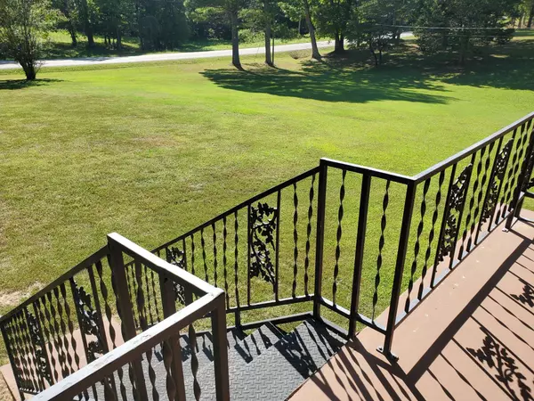 2055 Chisholm Rd, Iron City, TN 38463