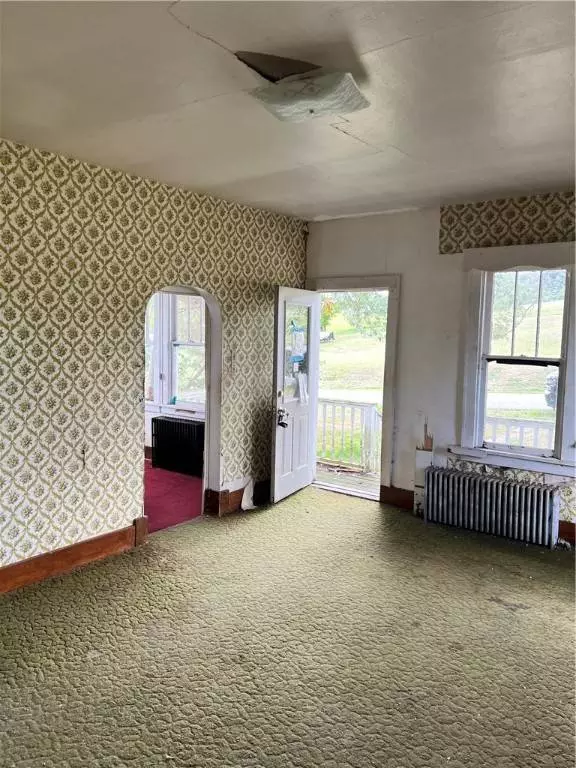 125 Goodview Dr, Apollo, PA 15613