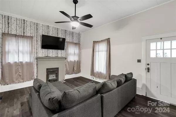 124 Cauthen ST, Heath Springs, SC 29058