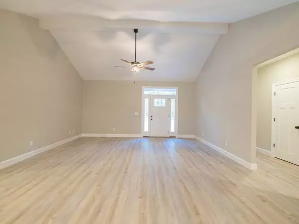 2219 Ovoca Rd, Tullahoma, TN 37388