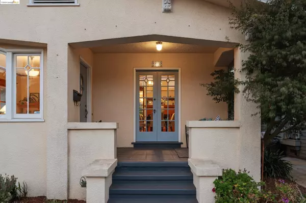 2832 Cherry St, Berkeley, CA 94705