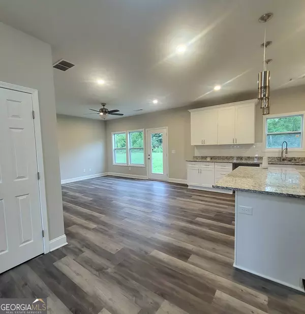 164 Kendall DR, Griffin, GA 30224