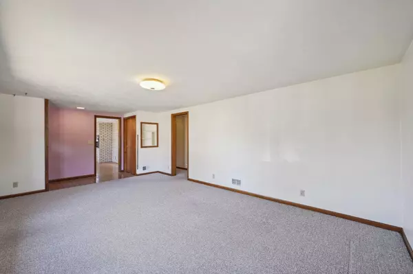 106 6th Street, Waunakee, WI 53597