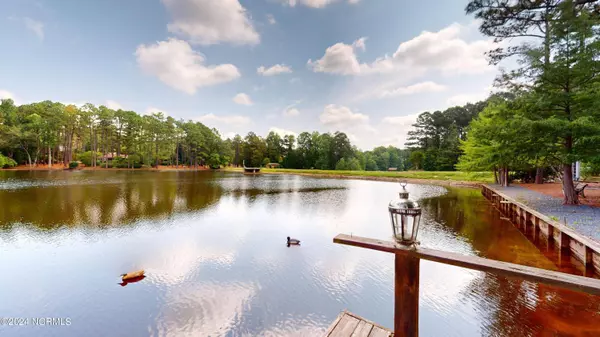 55 Cardinal Drive, Whispering Pines, NC 28327