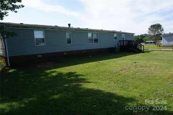 3588 Cameo LN, Gamewell, NC 28645