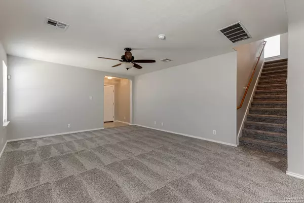 1039 DAFFODIL WAY, San Antonio, TX 78245-2463