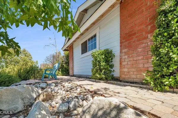 26312 Whispering Leaves DR, Newhall, CA 91321