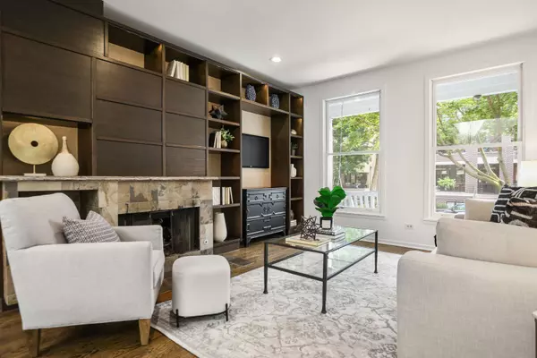 2648 N Racine AVE, Chicago, IL 60614