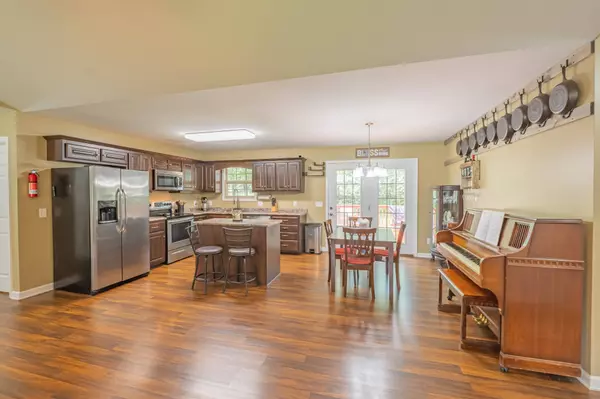 217 Shawna Ln, Hillsboro, TN 37342