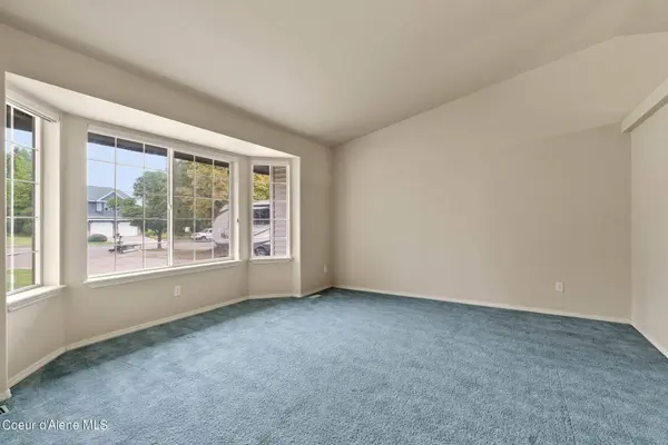 1709 N SUMMER HILLS CT, Post Falls, ID 83854