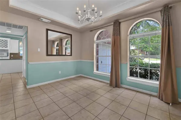 1703 Mills Creek CT, Kingwood, TX 77339