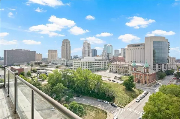 700 E 8th ST #15B, Kansas City, MO 64106