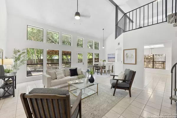 9019 ARBOR WOOD ST, San Antonio, TX 78250-3043