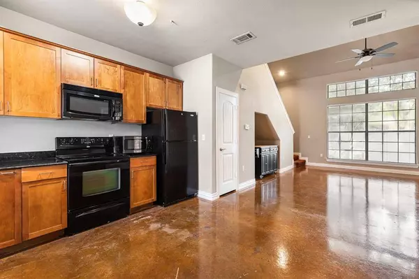 2410 S 2nd Street #518, Waco, TX 76706