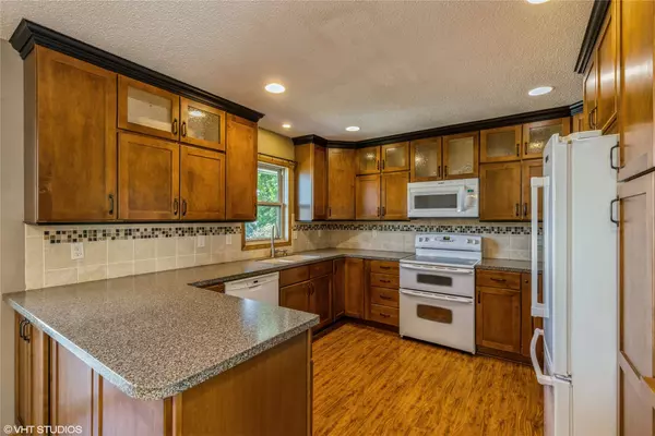 2806 NW Park Lane, Ankeny, IA 50023