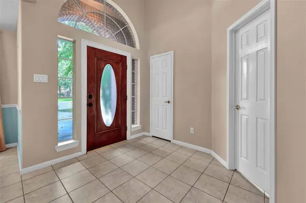 1703 Mills Creek CT, Kingwood, TX 77339