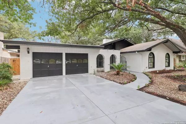 6107 RUE FRANCOIS ST, Leon Valley, TX 78238-1637