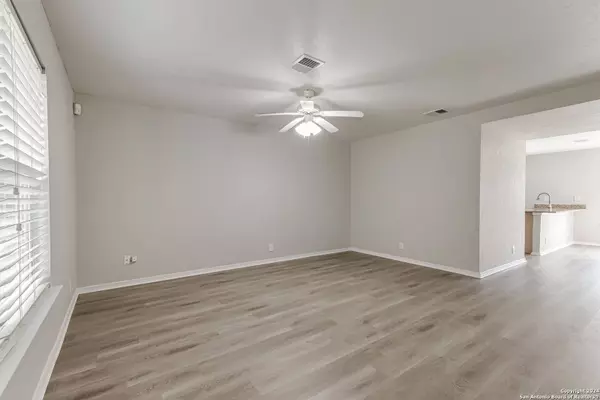 10111 Ranger Cyn, San Antonio, TX 78251