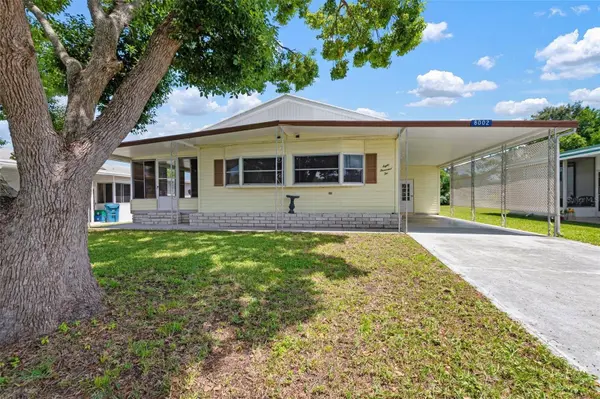 8002 WESTERN CIRCLE DR, Brooksville, FL 34613