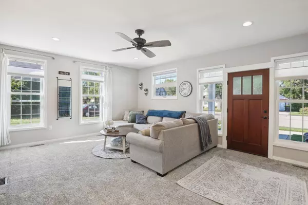 742 7th Street, Prairie Du Sac, WI 53578