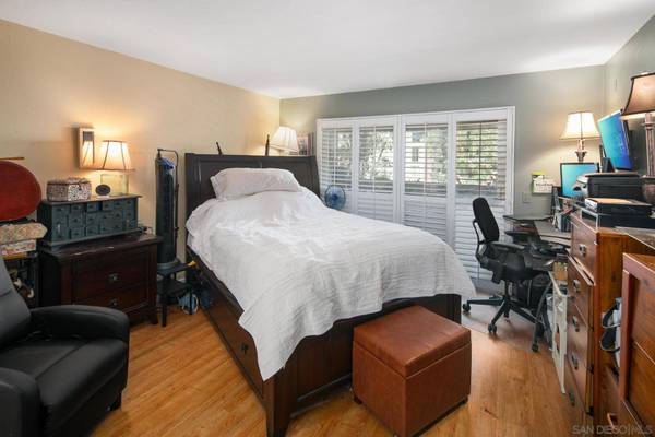 10350 Caminito Cuervo #100, San Diego, CA 92108