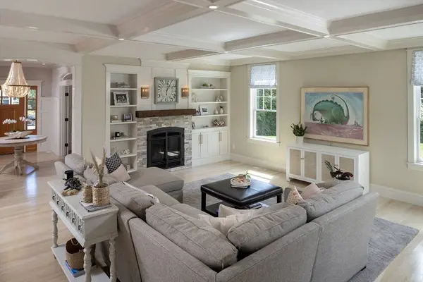 75 Saint George St, Duxbury, MA 02332