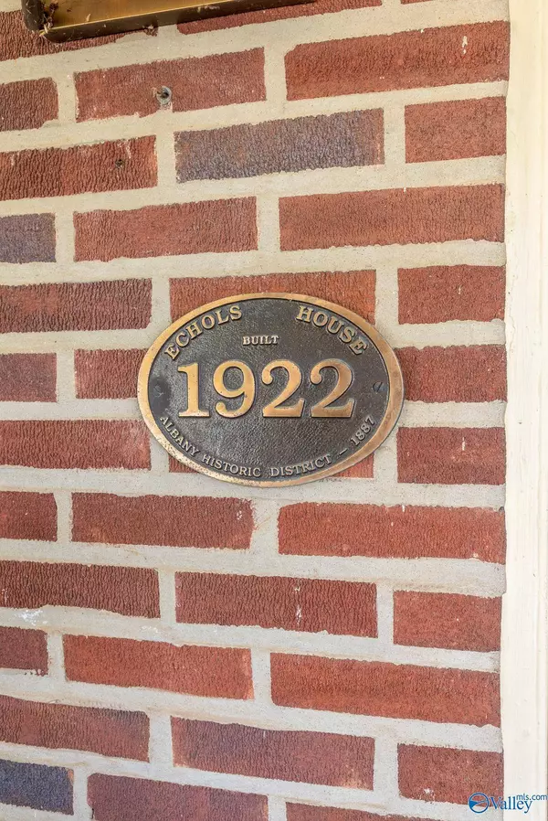 615 Grant Street SE, Decatur, AL 35601