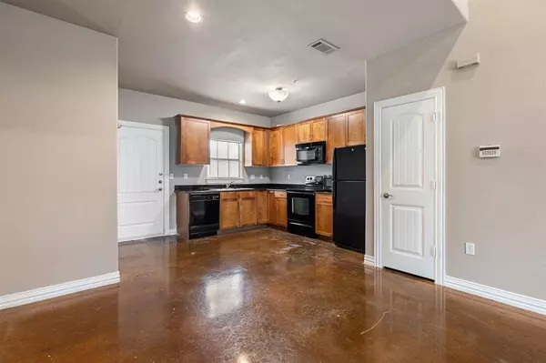 2410 S 2nd Street #518, Waco, TX 76706