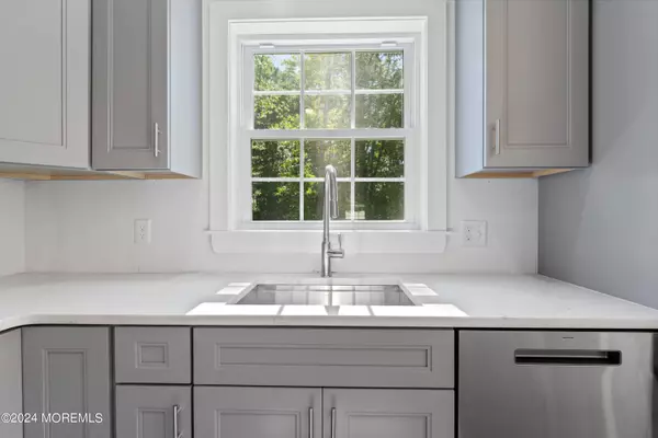 571 Marlboro Road, Old Bridge, NJ 08857