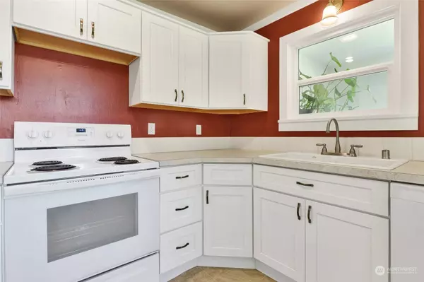 8369 Gillies RD, Everson, WA 98247