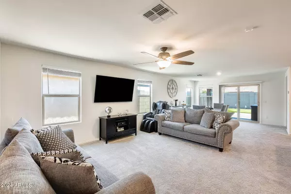 5625 S 30TH Glen, Phoenix, AZ 85041