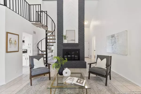 9019 ARBOR WOOD ST, San Antonio, TX 78250-3043