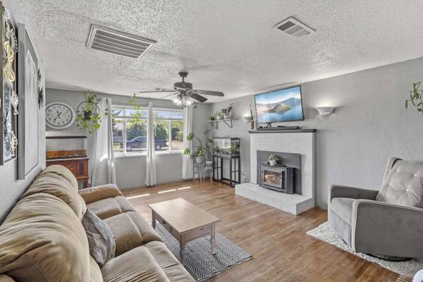 7997 Ajax ST, White City, OR 97503