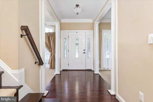 937 KENNEDY DR, Winchester, VA 22601