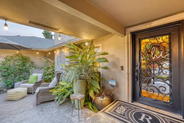 8733 N Fuller Avenue, Fresno, CA 93720