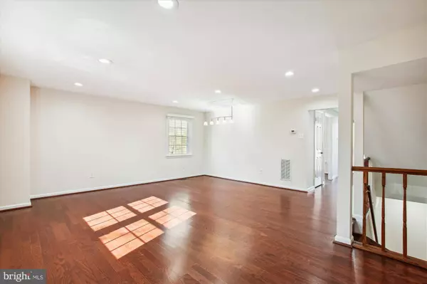 6541 COACHLEIGH WAY, Alexandria, VA 22315