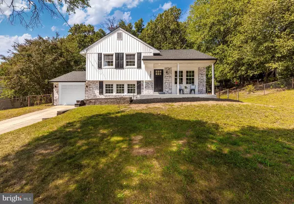 2407 S CUTHBERT DR, Lindenwold, NJ 08021