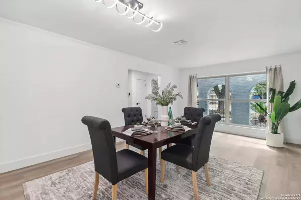 6107 RUE FRANCOIS ST, Leon Valley, TX 78238-1637