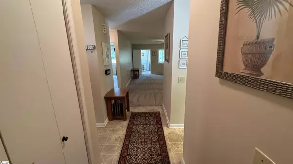 207 Lakeside Circle, Greenville, SC 29615