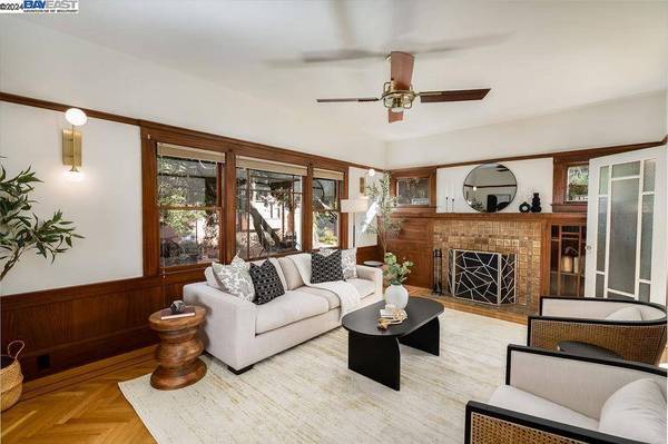 5215 Locksley Ave, Oakland, CA 94618