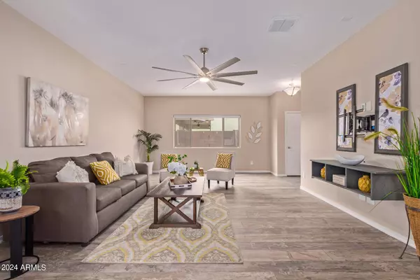 41562 N WILLOW Court, Queen Creek, AZ 85140