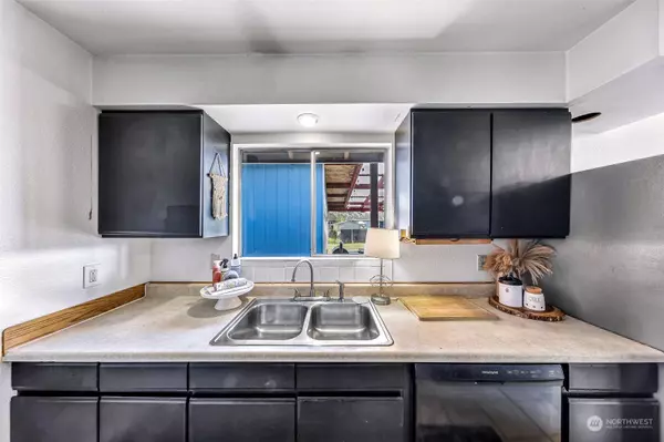 2053 Tamarac PL, Ferndale, WA 98248