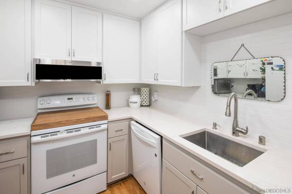 10350 Caminito Cuervo #100, San Diego, CA 92108